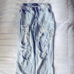 Aeropostale Ripped Mom Jeans